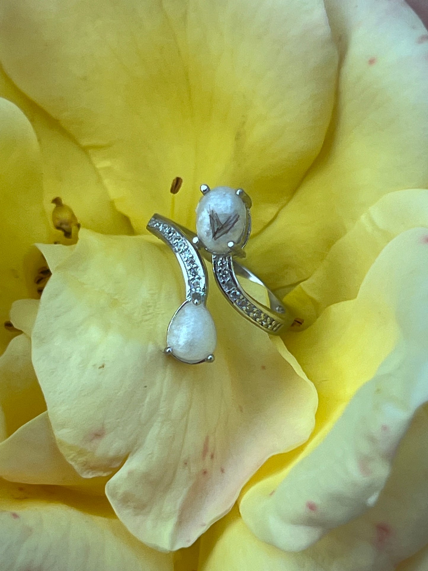 Claire Adjustable Ring