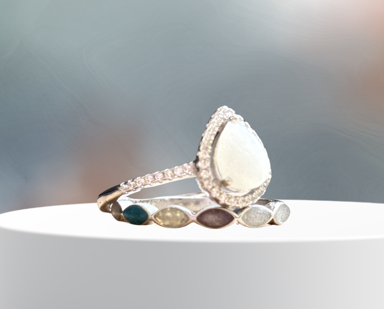 Serenity ring with band