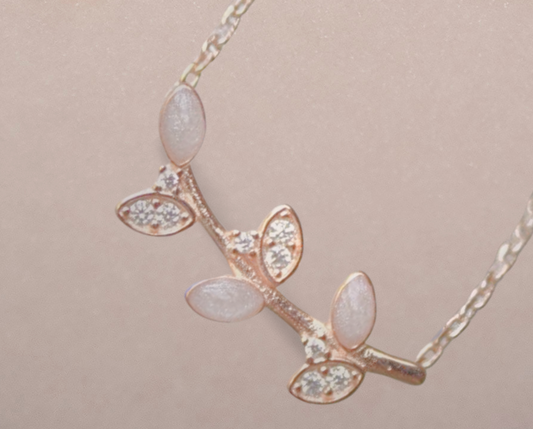 Lovely Leaf’s Necklace