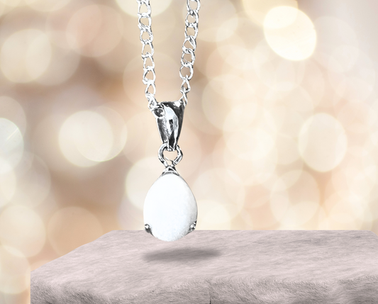 Iris Necklace